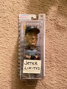 2003 MLB EDITION UPPER DECK PLAY MAKERS DEREK JETER RARE AWAY VARIANT BOBBLEHEAD - Picture 1 of 2