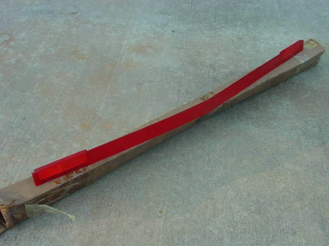 Chrysler New Yorker 1968 nuevo reflector MoPar para panel de acabado trasero  Foto 1 de 1