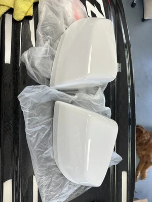 Tapa de cubiertas de espejos retrovisores blancos OEM 2021-2026 Chevy Tahoe Suburban GMC Yukon XL Foto 1 de 2