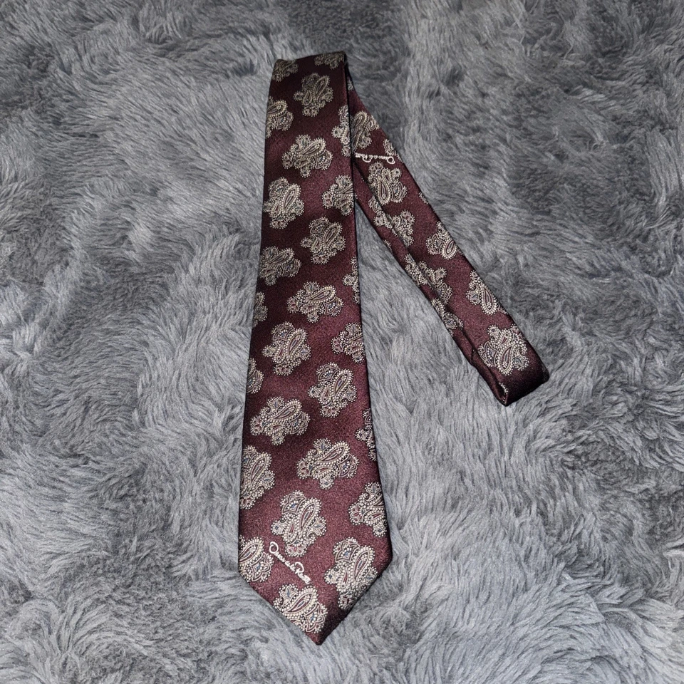 Oscar De La Renta Studio красный тематический галстук с узором пейсли винтажный сделано в США  - Изображение 1 из 4