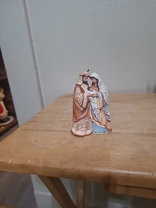 Jim Shore Nativity Scene Ornament Holding Baby. #6004319 - Picture 1 of 5