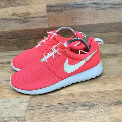 Nike Size 7Y Roshe One Running Athletic 599729 609 Sports Pink Youth - Image 1 of 4