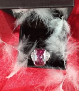 Gc GUESS 925 Sterling Silver Beautiful Pink Gemstone & CZ Ring (SZ 8.25) - Picture 1 of 12