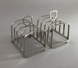 A Pair of Art DEco Silver Toast Racks Walker & Hall Sheffield 1941 149g ILZX - Picture 1 of 4