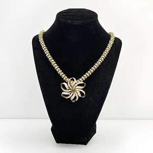 Collar colgante broche flor vintage con acento dorado - Imagen 1 de 9