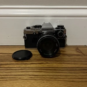 OLYMPUS OM10 SLR CAMERA 1:2.8 F=28MM LENS - NOT TESTED - Picture 1 of 7