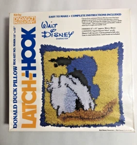 Disney Donald Duck Pillow Latch Hook Kit 15 X 15 Paragon Needlecraft Sealed New - Picture 1 of 6