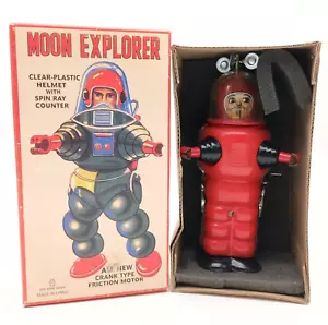 MOON EXPLORER Tin Robot by Tin Tom Toys 18cm with friction motor Vintage - Photo 1/6