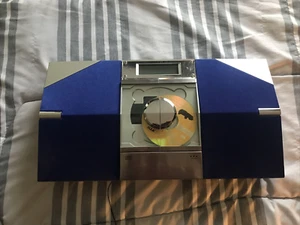 Vtg The Sharper Image Slim CD Stereo System GT900 w/ AM/FM Radio Speakers READ * - Picture 1 of 8