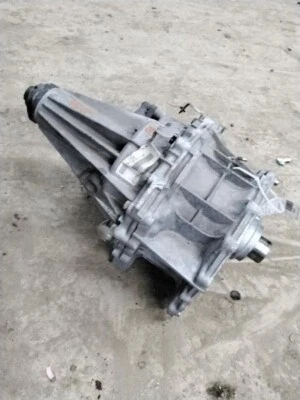 Caja de transferencia Nissan Armada 2008-2015 Foto 1 de 3