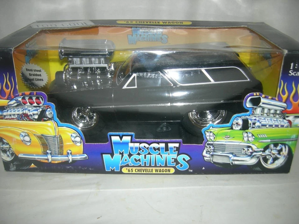 65 Chevelle Wagon in Black, Muscle Machine. Nice Box 1:18 scale - Image 1 of 1