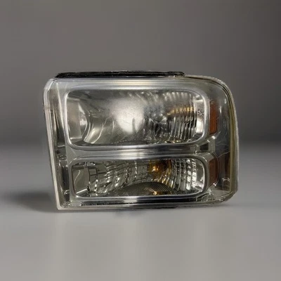 ChatGPT dijo: Faro lateral izquierdo del conductor Ford F250 F350 Super Duty 2005-2007 OE Foto 1 de 4