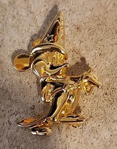 Ciondolo spilla stregone Topolino Disney vintage tono oro - Foto 1 di 3