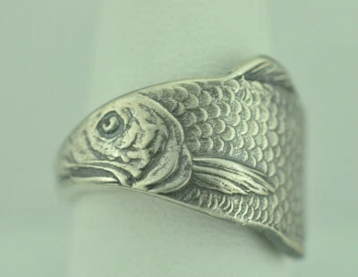 Large Solid 925 Sterling Silver Large Heavy Fish Adjustable Spoon Ring - Image 1 of 4