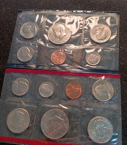 1981 US Mint Set Uncirculated 13 Coin Set Philadelphia & Denver P & D - Picture 1 of 2