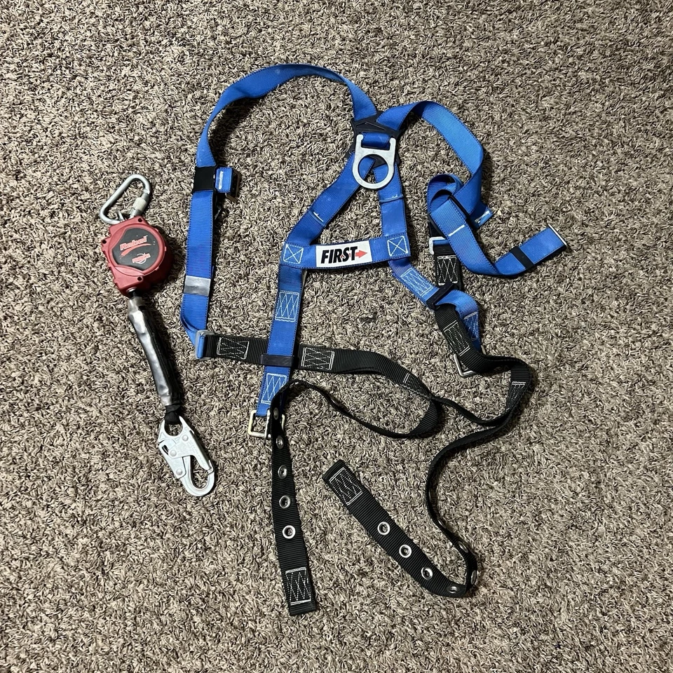 Rebel 11 ft Protecta 3100425 Single Retractable Lanyard & Harness Foto 1 de 4