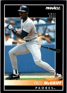 1992 Pinnacle #112 Fred McGriff - Picture 1 of 2