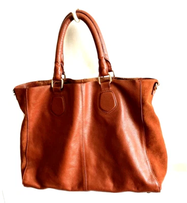 Bolso de Mano Christopher Kon para Laptop Suave Coñac Guijarro Cuero y Gamuza Usado en Excelente Condición Foto 1 de 4