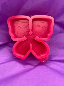 Doppelkolben mit Totenköpfen Auto Freshie Silikonform! - Bild 1 von 1