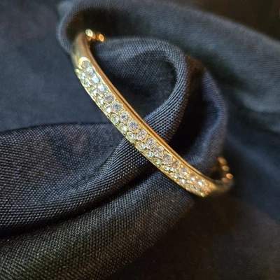 Brazalete Brazalete Ovalado con Bisagras Cristal Swarovski 6.75" Tono Dorado Logo Cisne LEER Foto 1 de 4