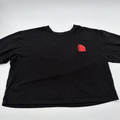 Женская укороченная футболка The North Face XL черная с графическим логотипом. #38400 - Изображение 1 из 4