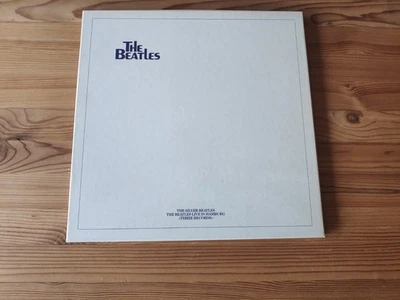 The Beatles - "Three Records" - Bild 1 von 4