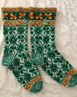 Sz US 7-8 Women Socks 100% wool Handknit handmade Shamrock  St Patrick day - Image 1 of 4