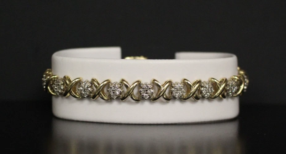 (RI2) Lady's 14K Two-Tone Gold Diamond Bracelet - 7.5" - 15.1 Grams - .19 TCW - Image 1 of 4