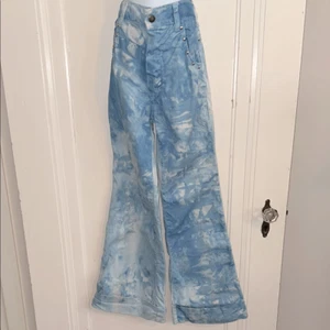 Vintage 70s Mambro Girls Blue Tie-Dye Bell Bottom Cuffed Jeans with Silver Studs - Picture 1 of 10