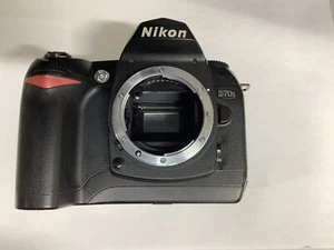 Nikon D D70s 6.1MP Digital SLR Camera - Black (Body Only) - Picture 1 of 4