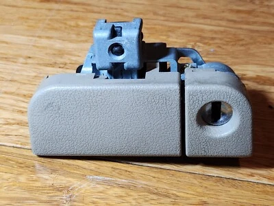 94-97 Accord / 97-06 CR-V / 03-07 Element / 95-04 Odyssey Guantera Pestillo TAN Foto 1 de 4