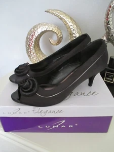 LUNAR ELEGANCE BLACK PEE TOE EVENING SHOES SIZE 5 NEW IN BOX RRP £36.99 - Picture 1 of 7