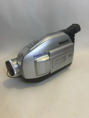 Panasonic PV-L354D-K Palmcorder 700x Digital Zoom 20xHD Zoom Lens Slv C - Image 1 of 4