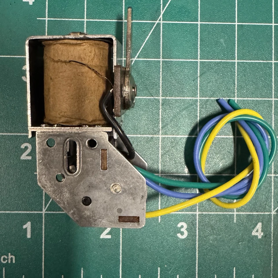 Lionel 100-25 E Unit Rebuilt and Rewired For Common Postwar Locomotives - Image 1 of 2