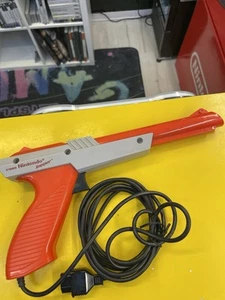 Nintendo Zapper originale per NES - Anno 1985 - Colore Arancione Usato Garantito - Imagen 1 de 4