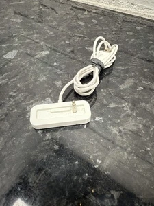 Apple iPod Shuffle Charging Dock Station USB to 3.5 mm Cradle Genuine Original - Picture 1 of 2