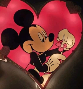 PAIR 2011 Disney Mickey & Minnie Wall Hanging Lighted Heart  Impact Innovations - Picture 1 of 8