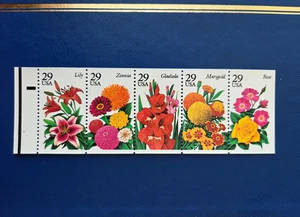 US Scott # 2833a - MNH 1993 29c Never Folded Booklet Pane of 5 Garden Flowers - Picture 1 of 2