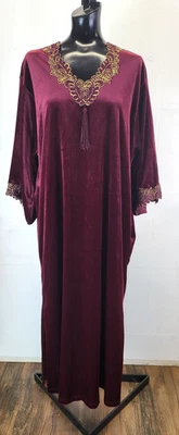 VTG Intimate Style Missy Caftan Velour House Dress Burgandy/Gold Tassel Greek - Image 1 of 4