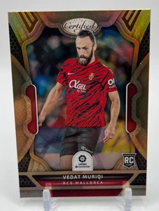 2022-23 Panini Chronicles Vedat Muriqi Certified #143 (RC) - La Liga - Afbeelding 1 van 2