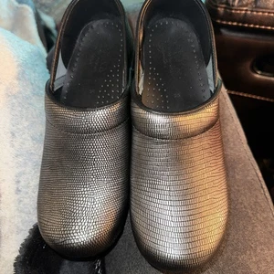 Sanita Professional Ariel Embossed Texture Print Clogs Size US 7.5-8/38 Black - Picture 1 of 8