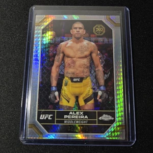 2025 UFC Topps Chrome Alex Pereira Hyper Réfracteur #/150 Série Numérotée - Photo 1/6