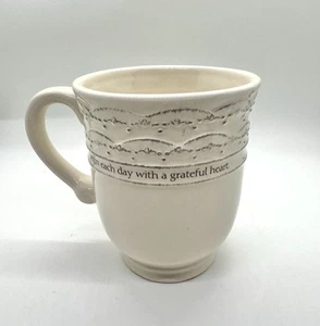 Mary&Martha/Grace & Gratitude Collection Heirloom/White Mug/#83706/Never Used - Bild 1 von 10