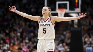 Paige Bueckers UCONN arms stretched White JERSEY - ULTRA Premium Photo - Picture 1 of 1