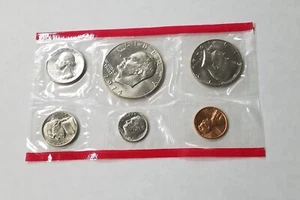 1974 Partial Uncirculated Coin Set U.S Mint | Denver | Eisenhower Ike Dollar - Picture 1 of 2