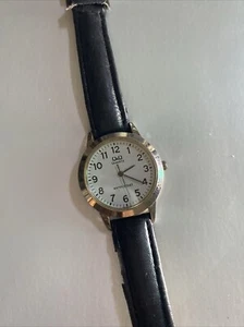 Q&Q CITIZEN DIVER 3 BAR Water Resistant Quartz Watch Gold Steel White Leather - Picture 1 of 9