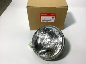HONDA HEADLIGHT UNIT CA175 CB100 125 CL100 125 CT90 125 SL100 125 33120-243-672 - Picture 1 of 2