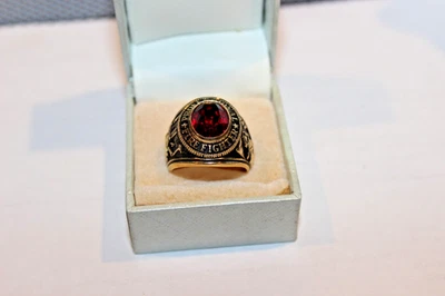 ANILLO ESTILO CLASE MIEMBRO "PRO BOMBERO" CHAPADO EN ORO 18K VINTAGE - TALLA 10 1/4 Foto 1 de 4