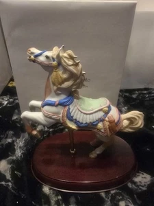 Western Pinto 1990 Lenox cavallo da giostra - Foto 1 di 24