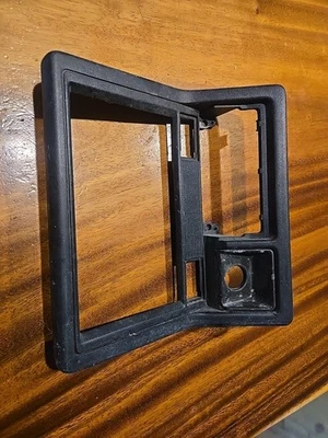 Tablero de radio 4Runner 1989 camioneta Toyota 84-88 embellecedor OEM negro P8755b232 Foto 1 de 4